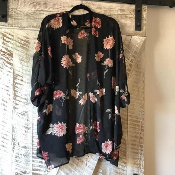 Cover up/ Kimono blouse - Picture 1 of 2